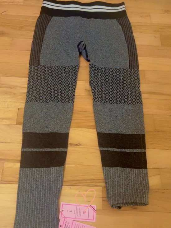 Pants - Gray Patterned Women's Leggings